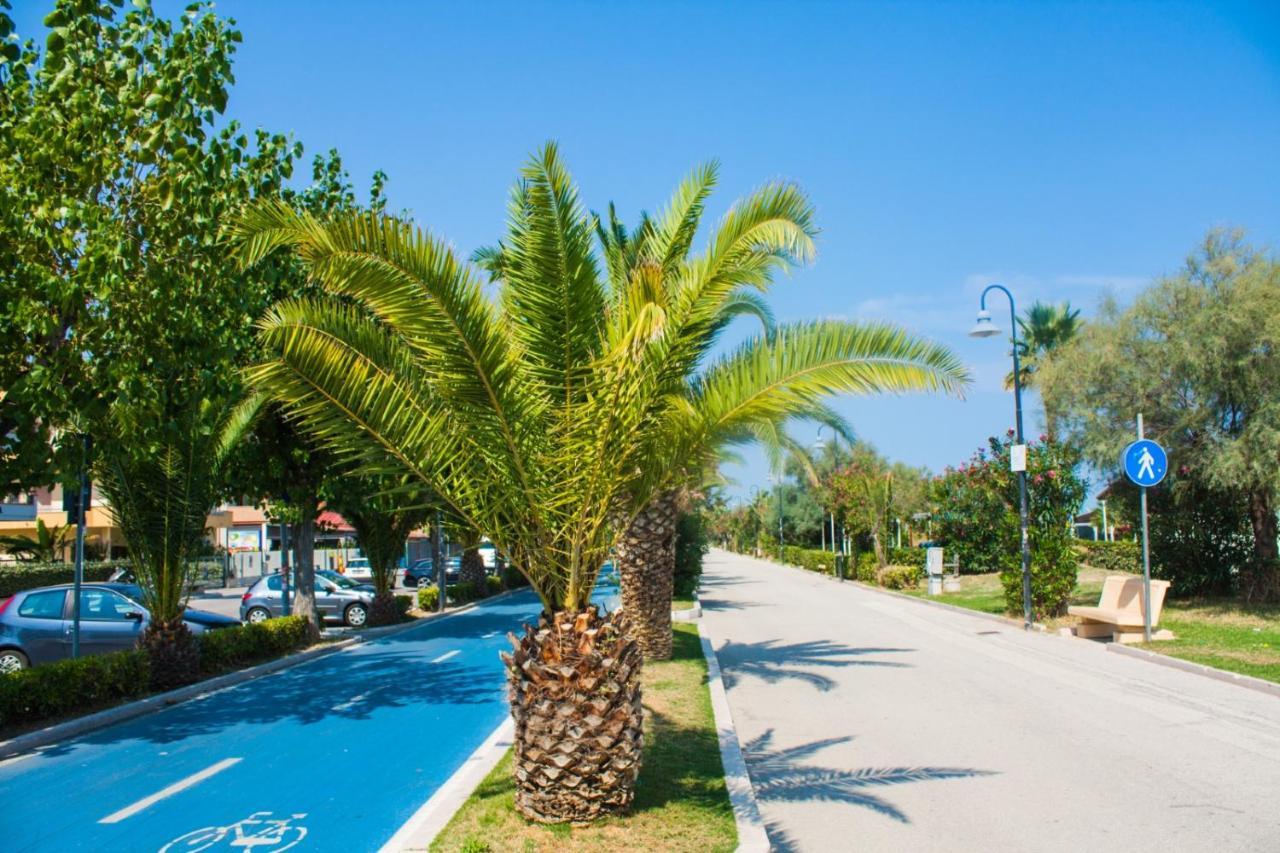 Marconi House Apartment Alba Adriatica Luaran gambar